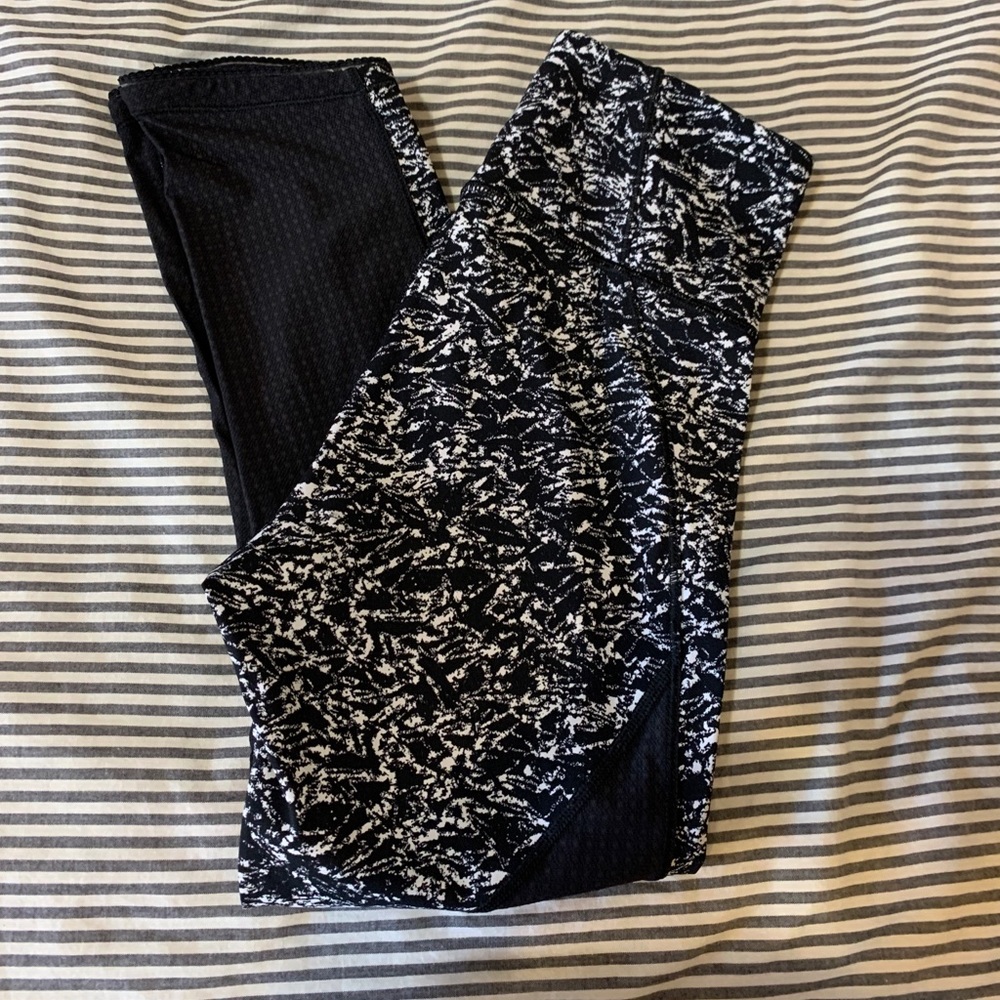 Lululemon crop pants